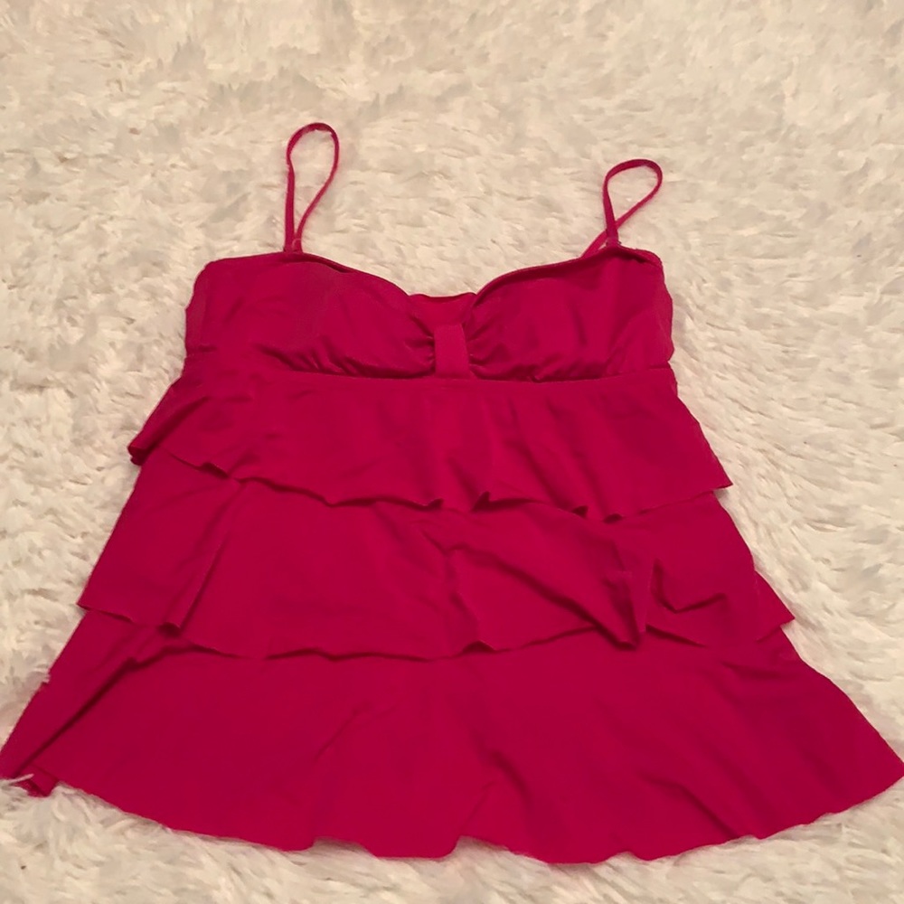 Kenneth Cole Reaction bathing suit top size M